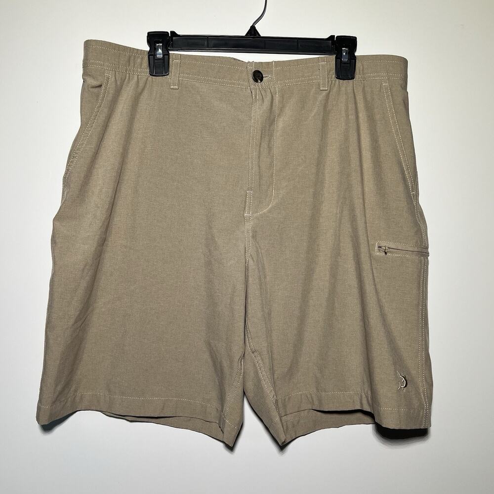 Reel Legends Performance Khaki Cargo Shorts Men’s Size 36 Fishing Marlin Logo